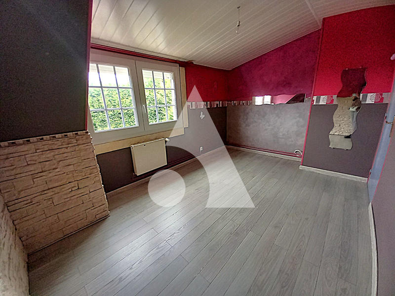 Maison - 82 m² - 5 pièces