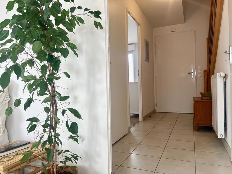 Maison - 93 m² - 5 pièces