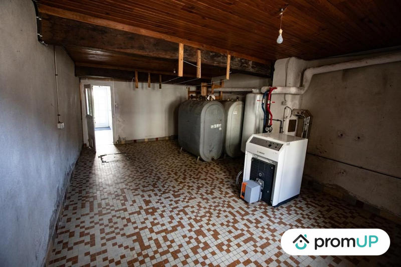 Maison - 198 m² - 11 pièces