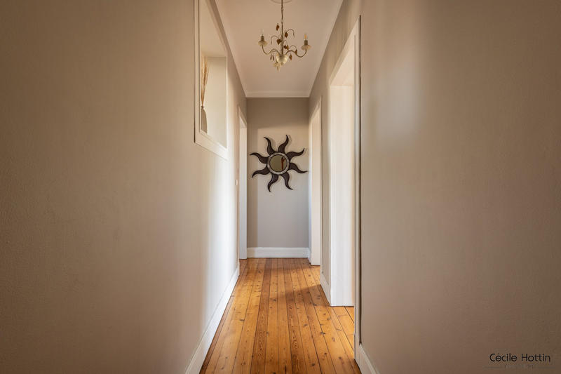 Maison ancienne - 260 m² - 8 pièces