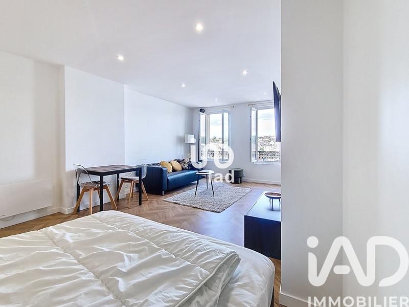 Studio - 40 m² - 1 pièce