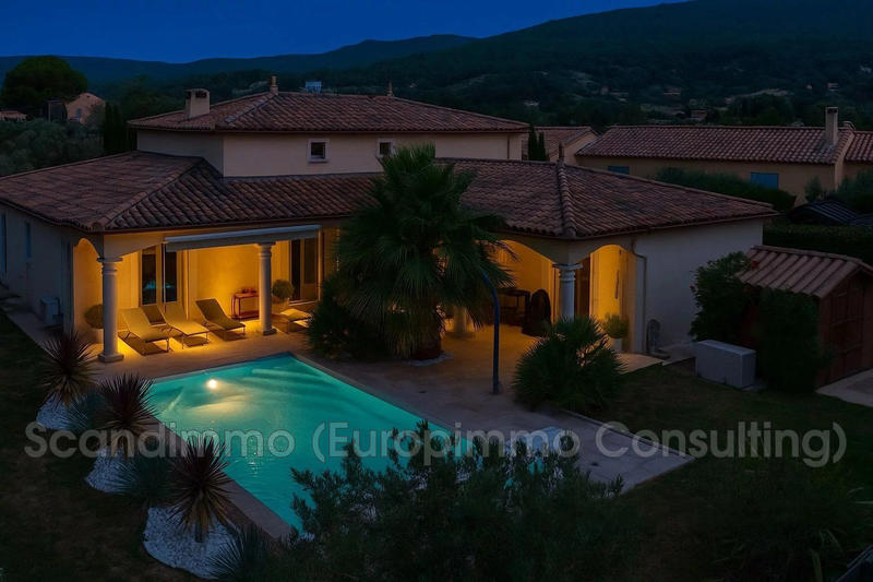 Maison - 160 m² - 6 pièces