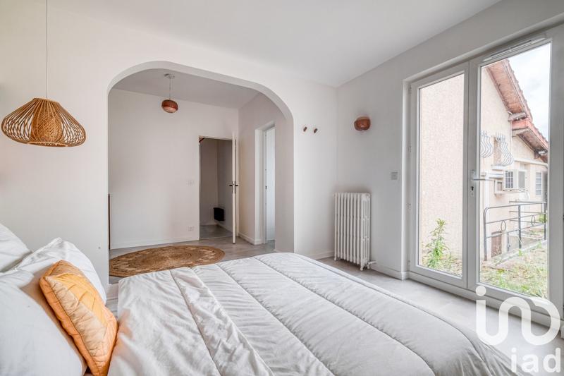 Maison - 166 m² - 7 pièces