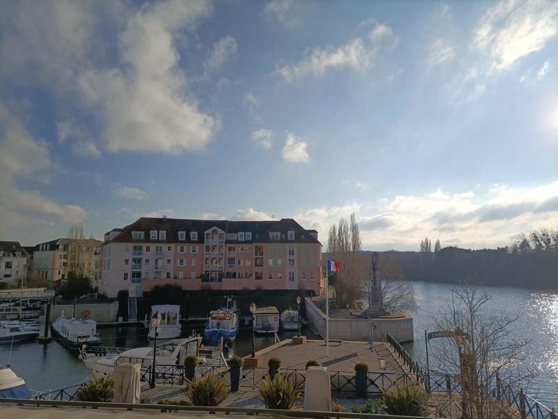 Appartement - 75 m² - 3 pièces