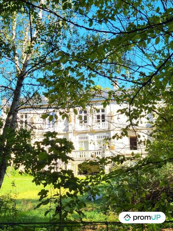 Appartement - 253 m² - 6 pièces