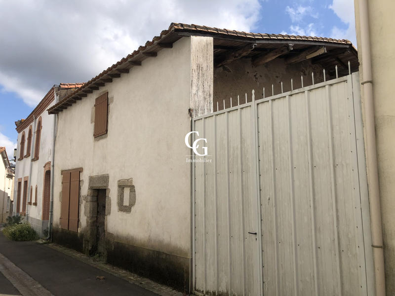 Maison ancienne - 242 m² - 11 pièces