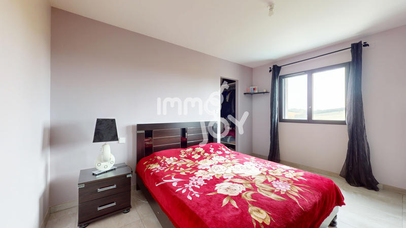 Villa - 224 m² - 6 pièces