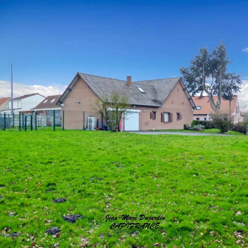 Maison - 202 m² - 8 pièces