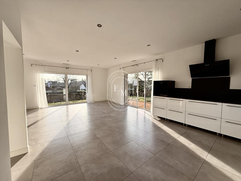 Maison - 123 m² - 4 pièces