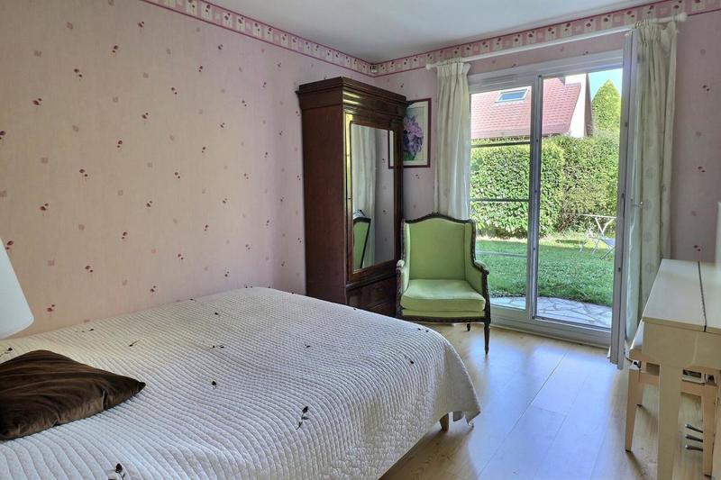 Maison - 184 m² - 8 pièces