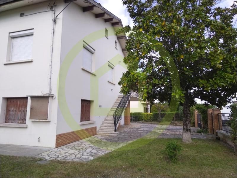 Maison - 177 m² - 10 pièces