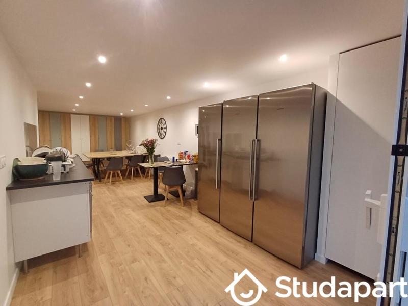 Chambre - 10 m² - 1 pièce