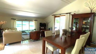 Villa - 104 m² - 4 pièces