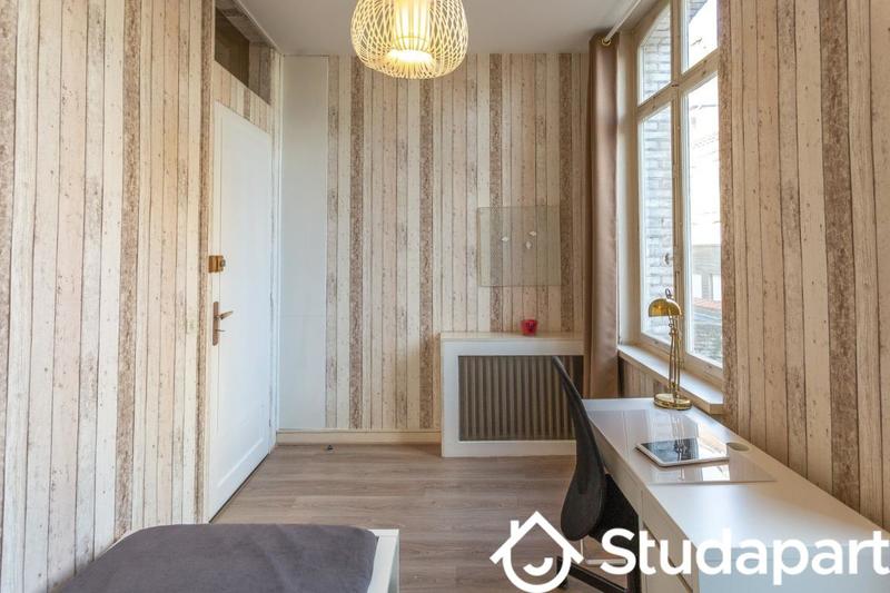 Chambre - 10 m² - 1 pièce