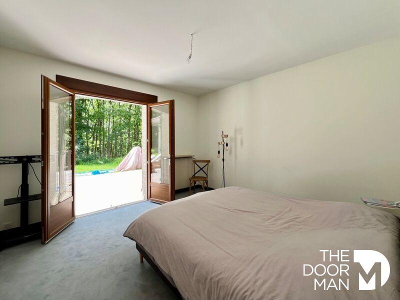 Propriété - 300 m² - 9 pièces