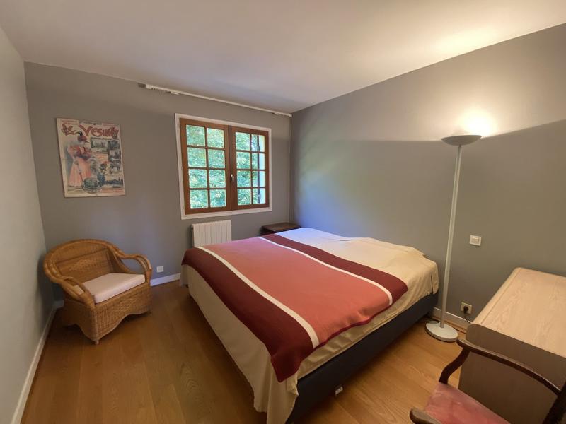 Maison traditionnelle - 195 m² - 6 pièces