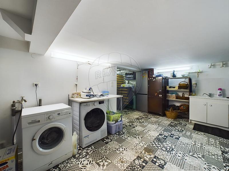 Maison - 150 m² - 8 pièces