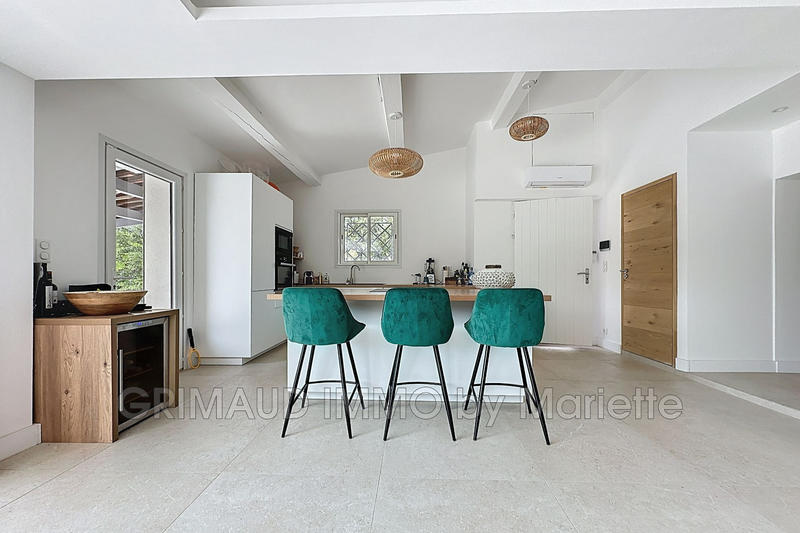 Villa - 175 m² - 4 pièces