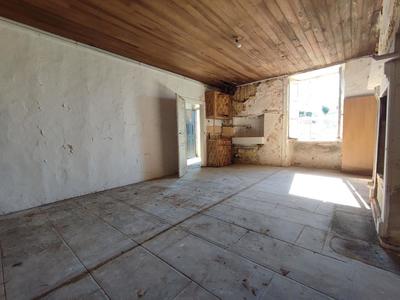 Maison - 99 m² - 4 pièces