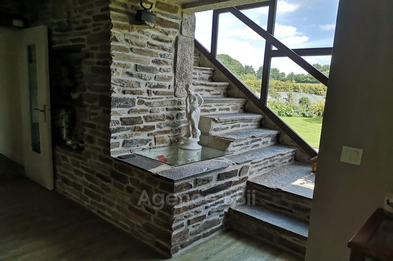 Maison - 217 m² - 8 pièces