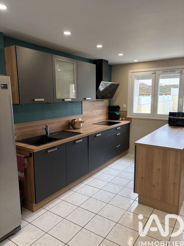 Maison - 141 m² - 5 pièces