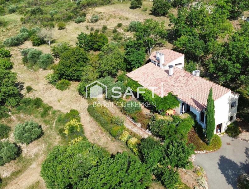 Maison - 191 m² - 8 pièces