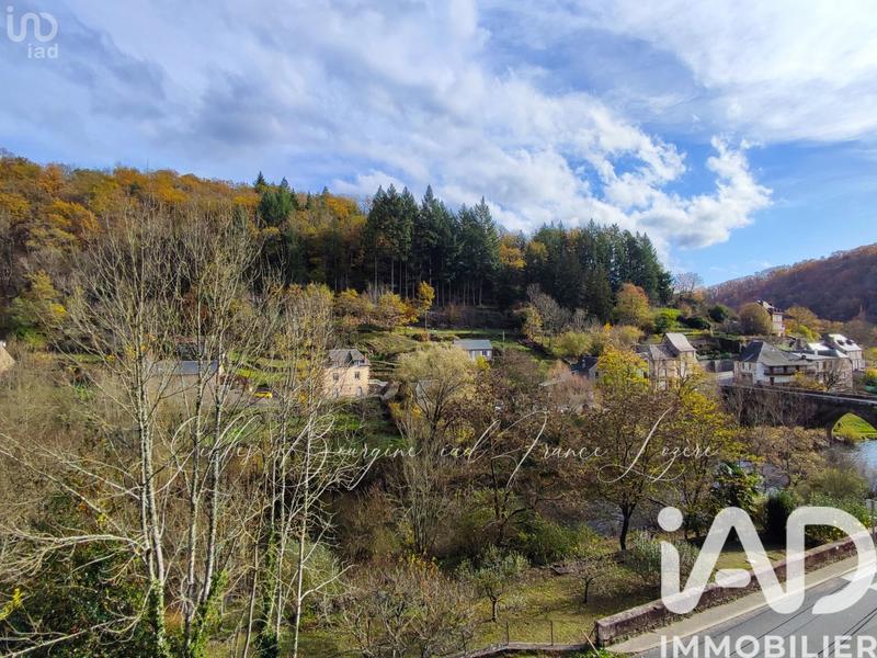 Maison - 180 m² - 5 pièces