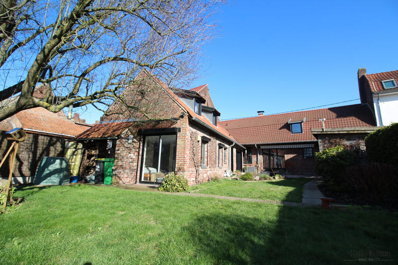 Maison ancienne - 167 m² - 6 pièces