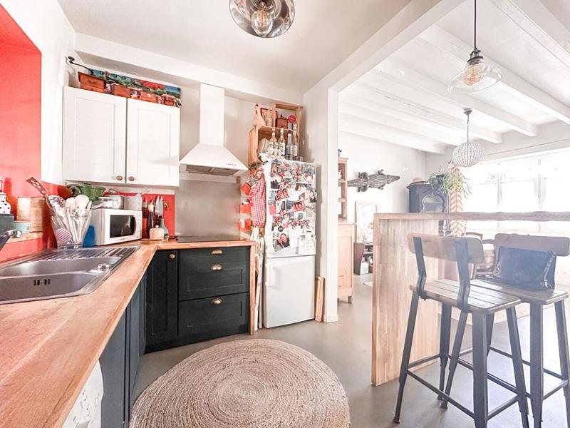 Maison - 95 m² - 5 pièces