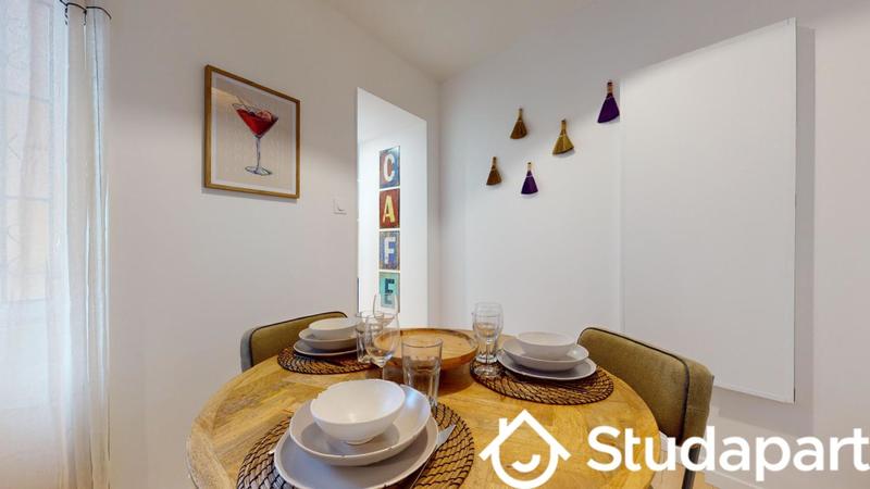 Chambre - 11 m² - 1 pièce