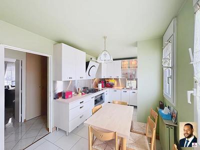 Appartement - 92 m² - 4 pièces