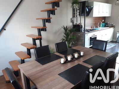 Maison - 92 m² - 5 pièces