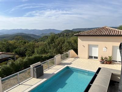 Maison - 163 m² - 5 pièces