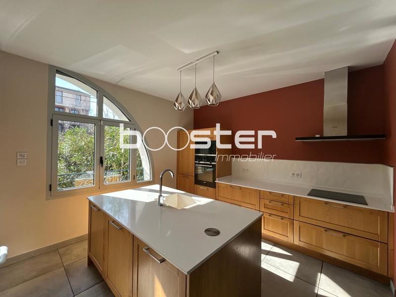 Maison ancienne - 230 m² - 7 pièces