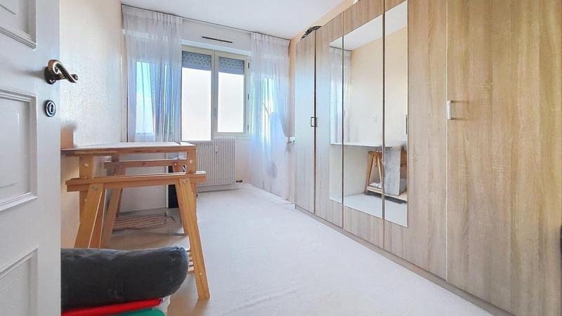 Appartement - 107 m² - 5 pièces