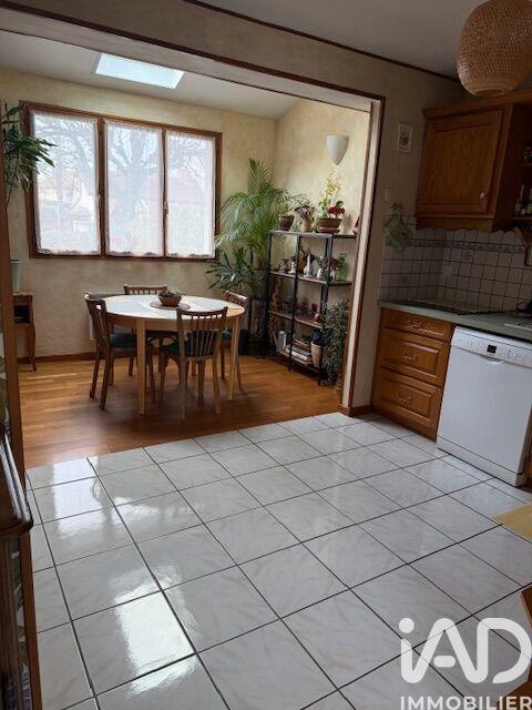 Maison - 135 m² - 6 pièces