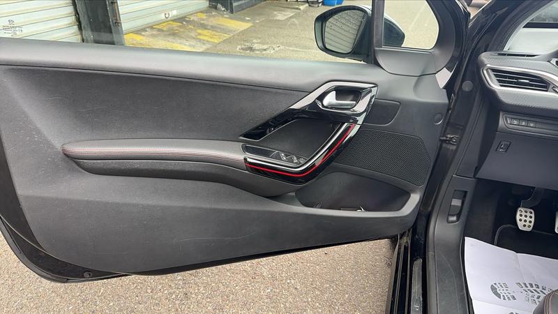 Peugeot 208 II 1.2 PureTech 110 Gt Line