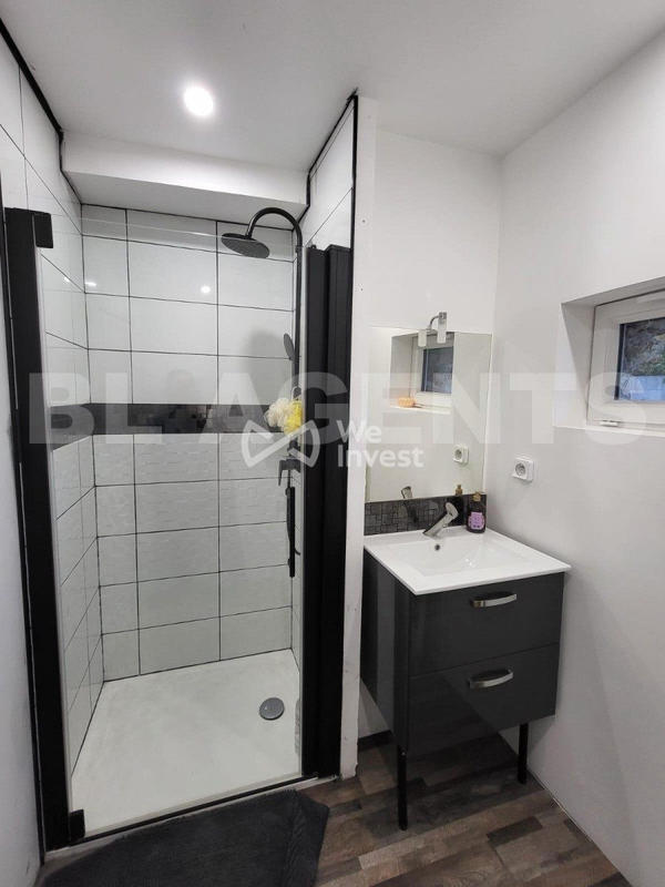 Maison - 308 m² - 14 pièces