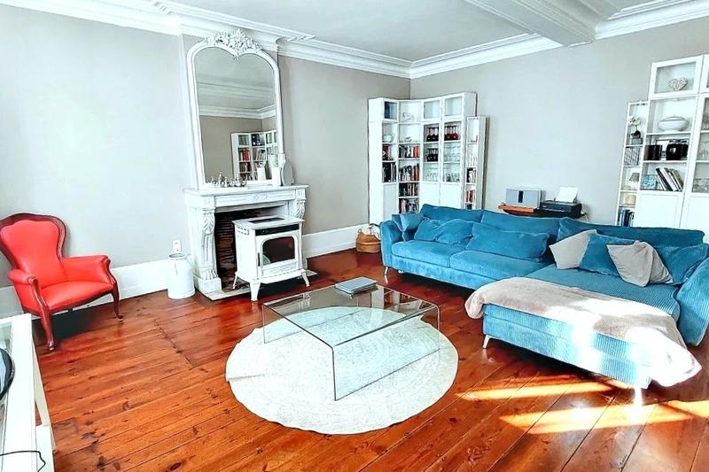 Maison de maîtres - 365 m² - 14 pièces