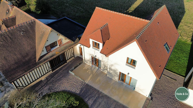 Maison ancienne - 333 m² - 15 pièces