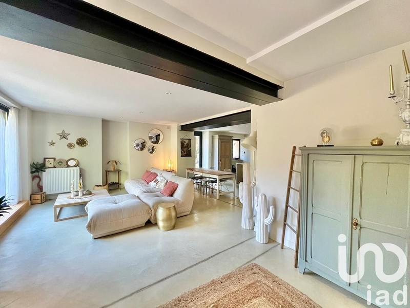 Maison - 212 m² - 7 pièces