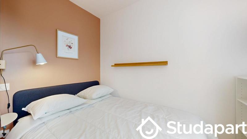 Chambre - 9 m² - 1 pièce