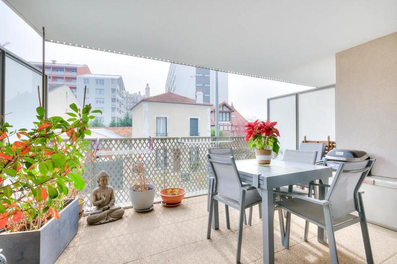 Appartement - 80 m² - 4 pièces