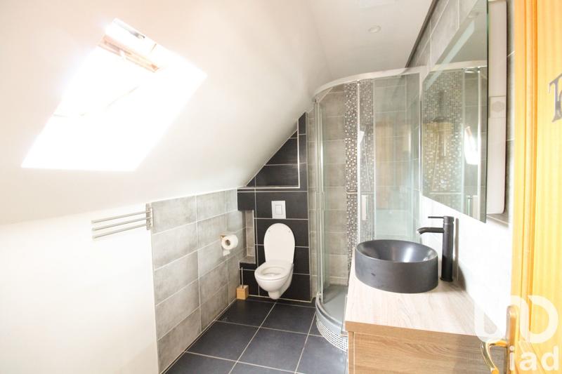 Maison - 98 m² - 4 pièces