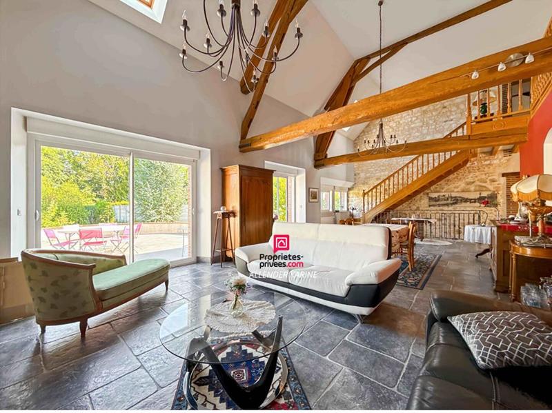 Maison - 258 m² - 6 pièces