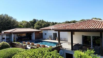 Villa - 325 m² - 11 pièces