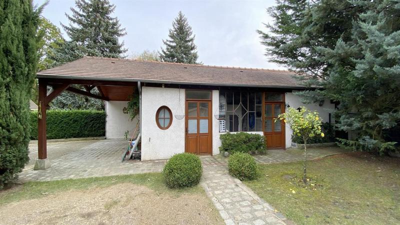 Terrain constructible - 749 m²