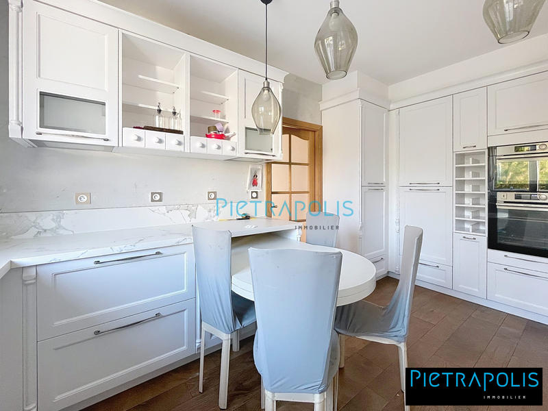 Villa - 390 m² - 14 pièces