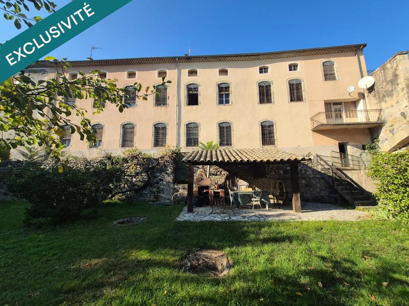 Appartement - 211 m² - 10 pièces