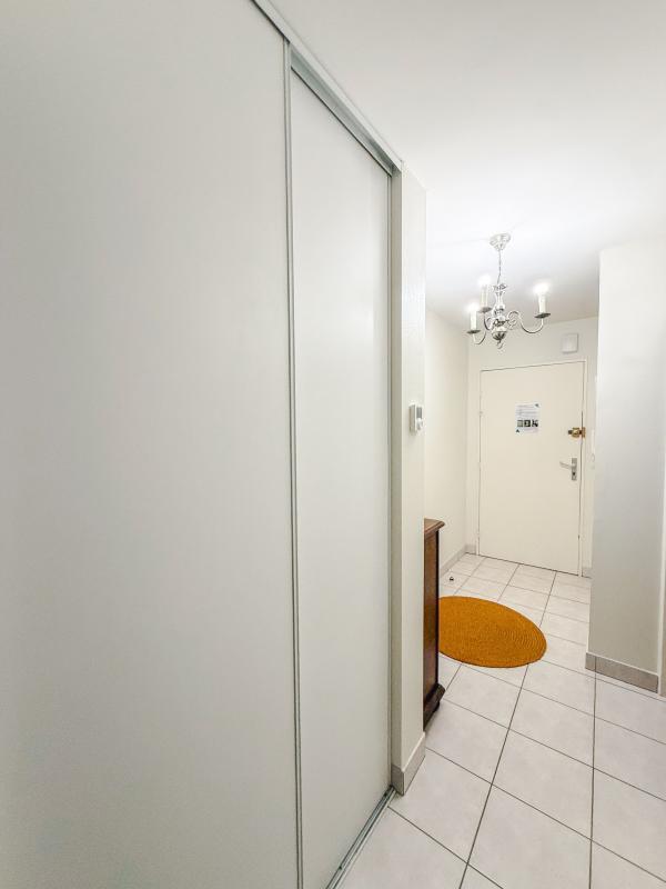 Appartement - 81 m² - 3 pièces